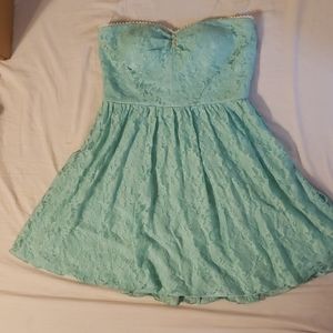 Speechless strapless mint dress